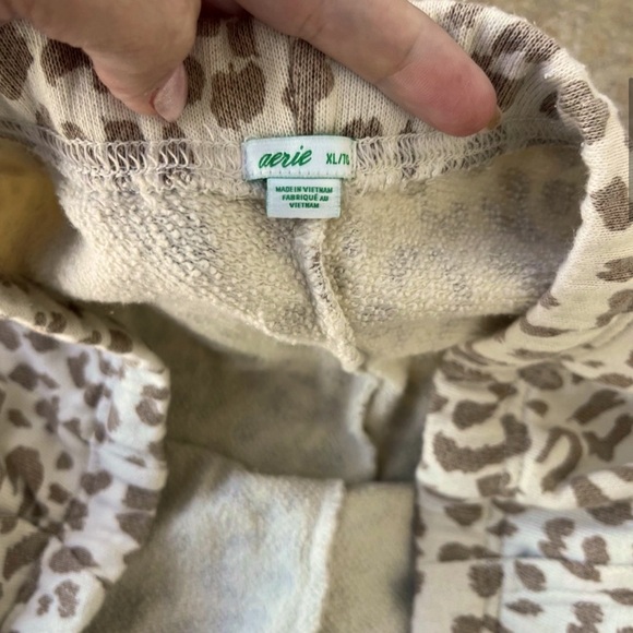 Aerie Sandy Cheetah Oversized Soft Terry-Lined Lounge Pajamas, Top L, Bottom XL - Picture 8 of 10